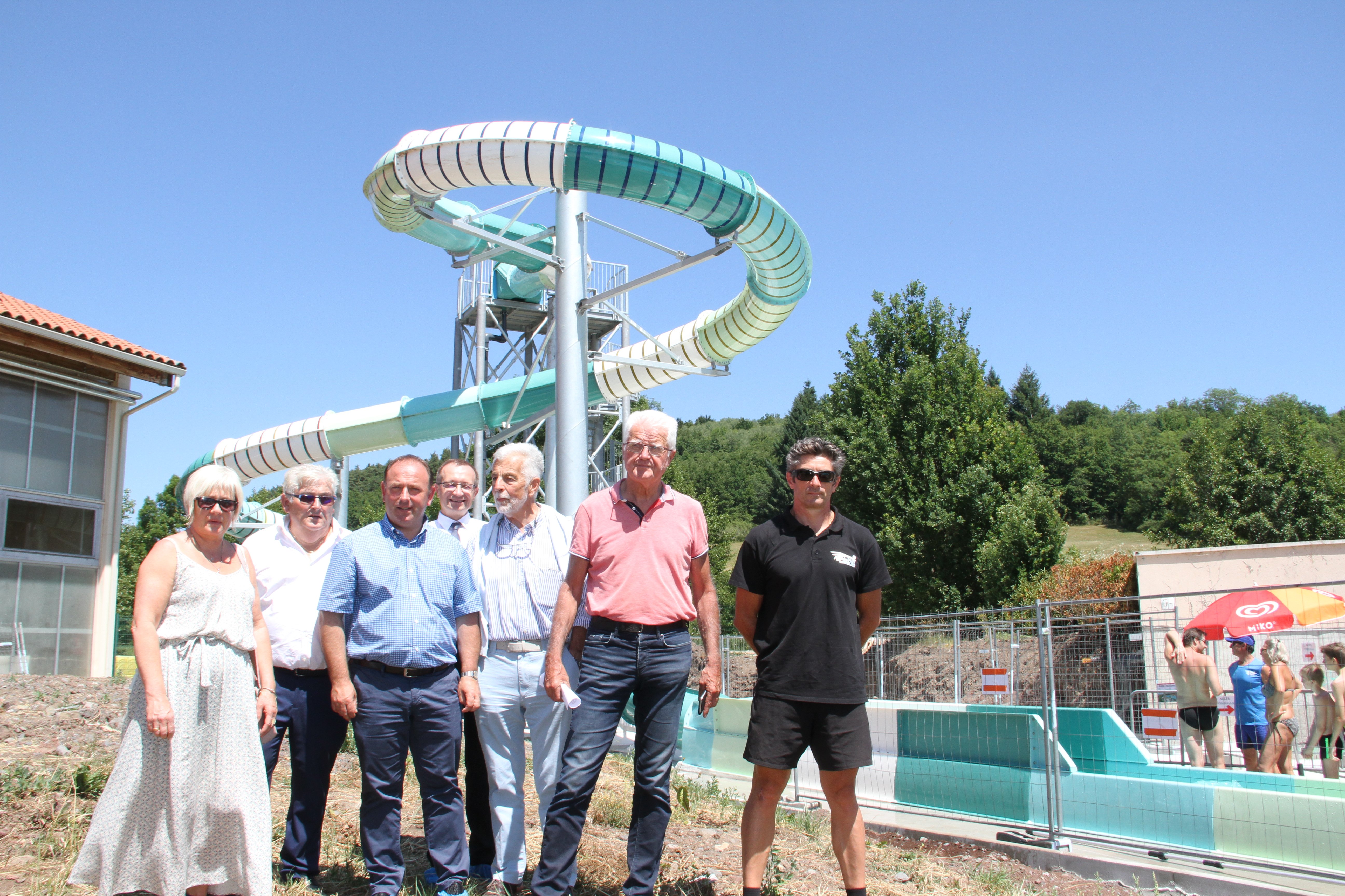 NOUVEAU : Un toboggan XXL et une aire de jeux pour enfants à la Piscine de Saint-Paulien !
