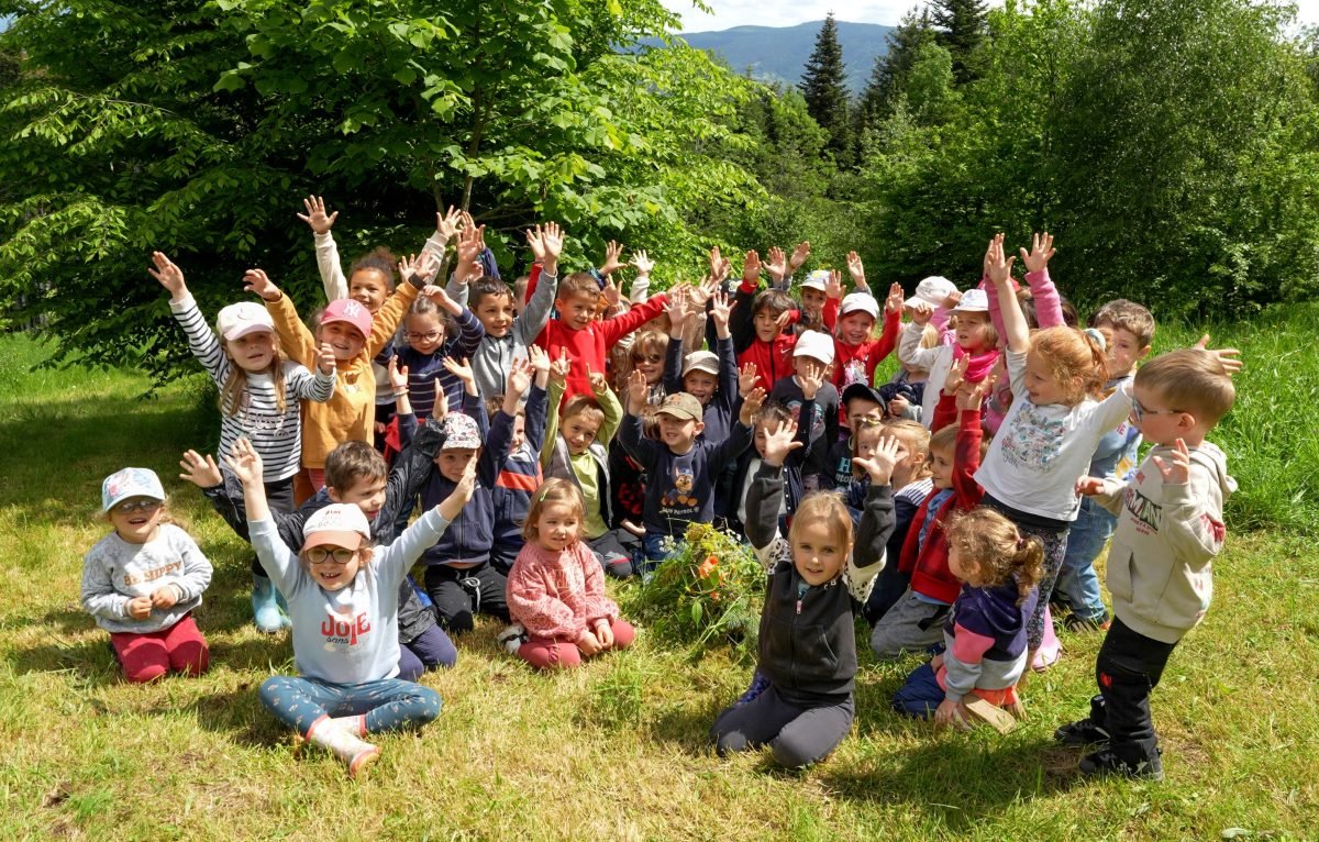 Des ateliers pédagogiques autour de la forêt et de la biodiversité à l’arboretum de Charvols