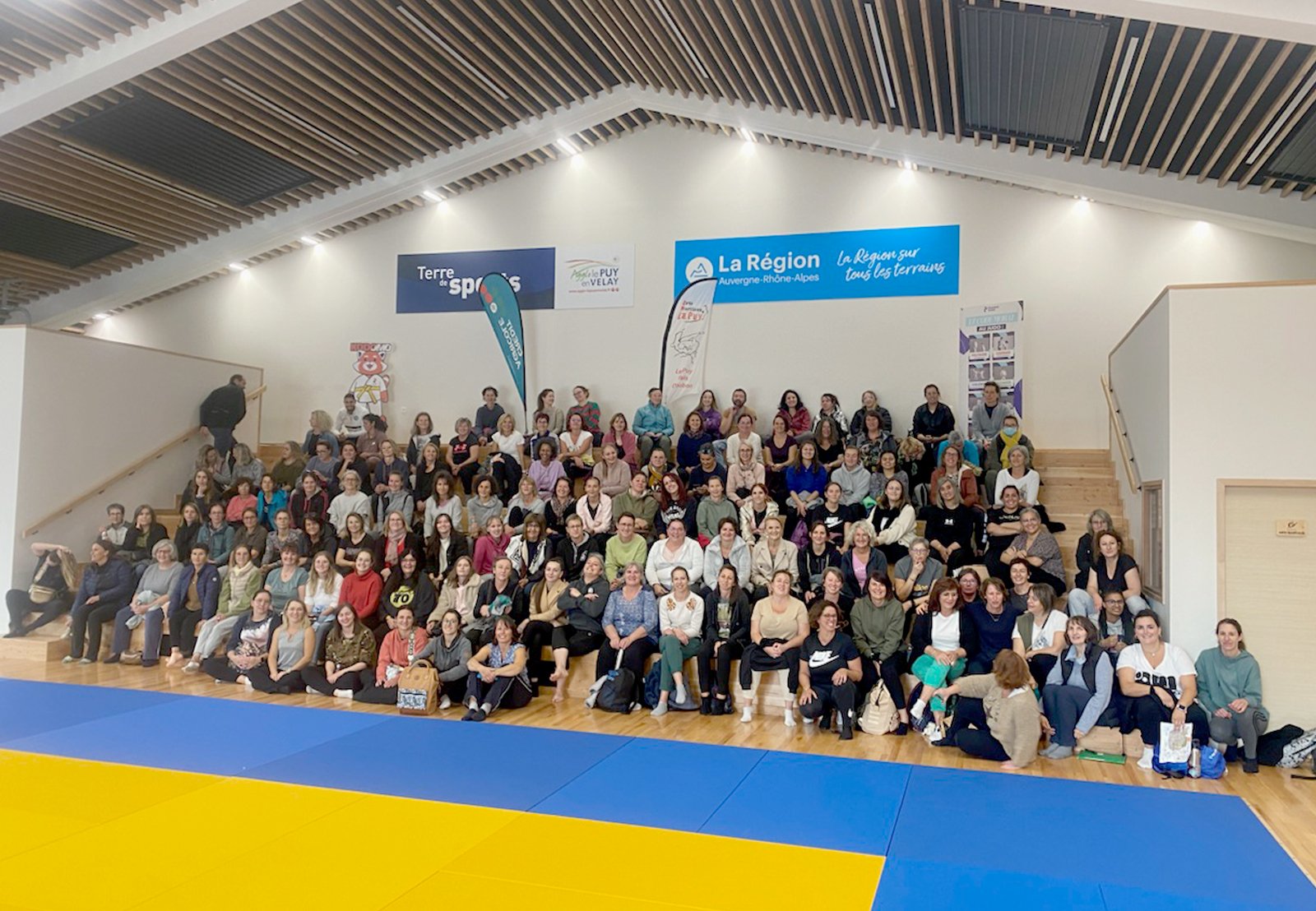 JOURNEE DE TRAVAIL ET DE DETENTE POUR LES PROFESSIONNELS DES STRUCTURES PETITE ENFANCE DE L’AGGLO DU PUY-EN-VELAY
