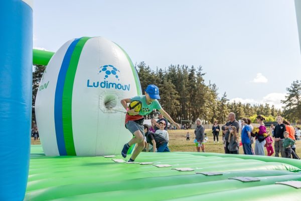 CRAPONNE-Fete du jeu-07686